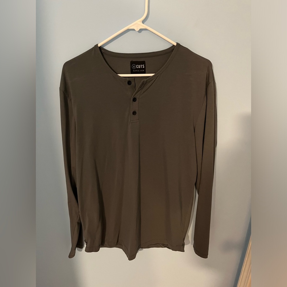 Cuts Clothing Curve Hem Henley